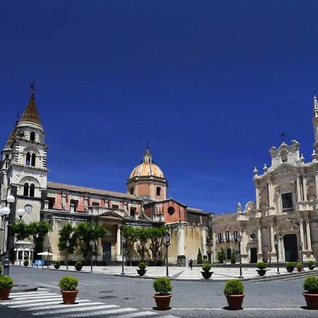 Apartamento Palazzo Geremia - Le Dimore Dell'Antiquario Acireale Exterior foto