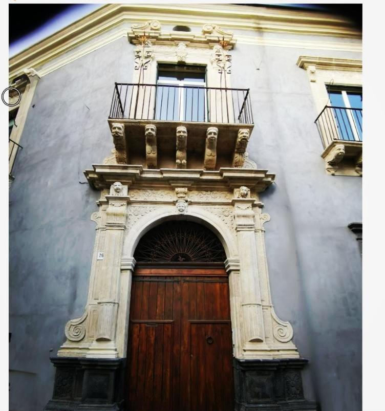Apartamento Palazzo Geremia - Le Dimore Dell'Antiquario Acireale Exterior foto